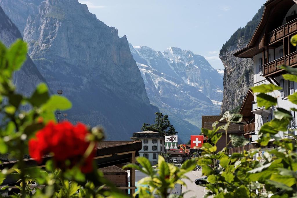 Hotel Steinbock Lauterbrunnen Bagian luar foto