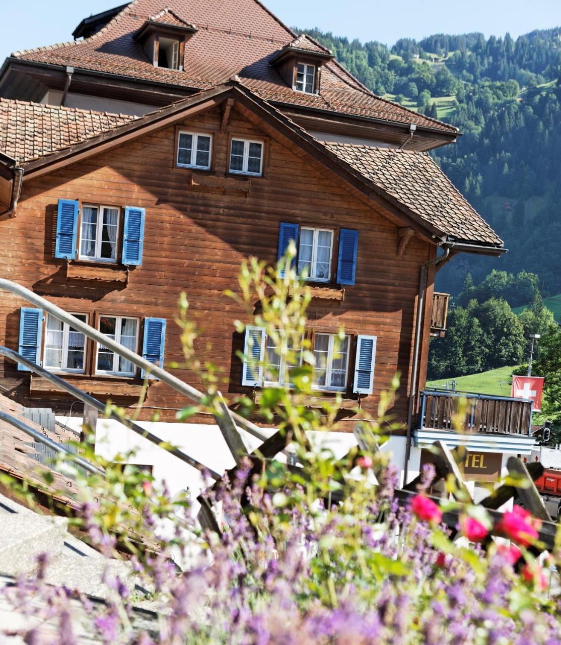 Hotel Steinbock Lauterbrunnen Bagian luar foto